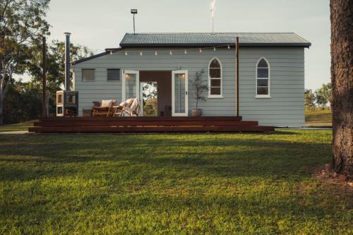 Elliott Casa | The Church On The Lake