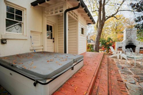 Greensboro Casa | The Cinderella House