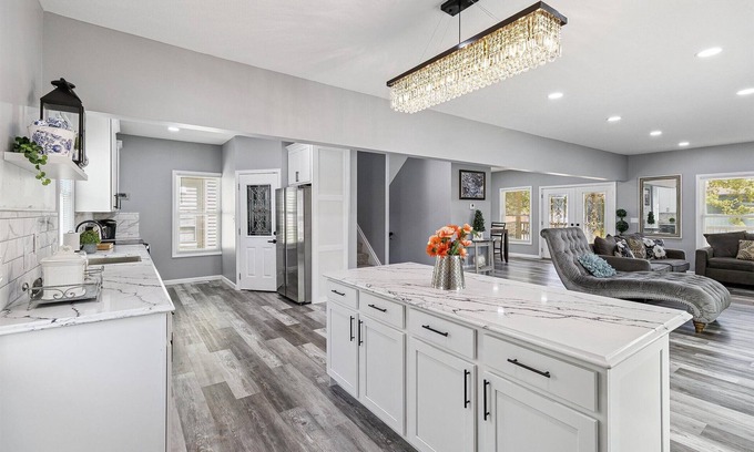 Cleveland Casa | The Cleveland Haven - Spacious 4-bedroom house in enjoyable Cleveland with AC