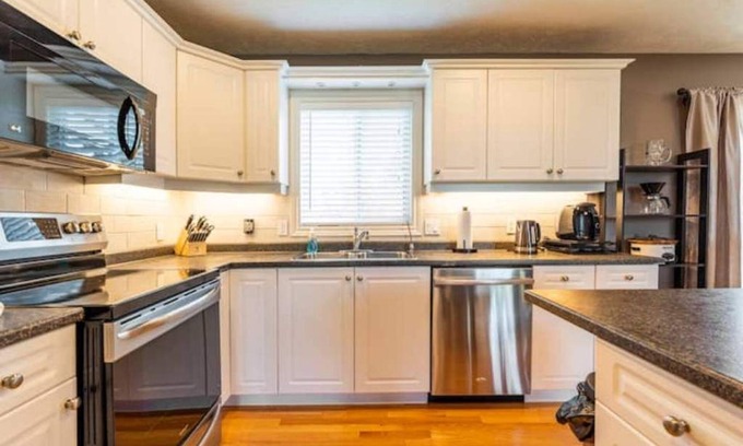 Port Elgin Casa | The Clubhouse - Welcome to Port Elgin, Ontario.
