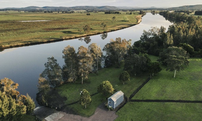 Eagleton Casa | The Clyde Summary: Ex
