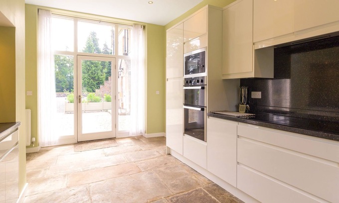 Belford Cabaña | THE COACH HOUSE, family friendly, with open fire in Belford
