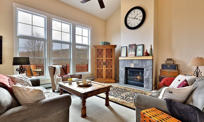 Central Vermont- Killington Casa | The Cocoa Command Center at Top Ridge: 4BR/4BA Ski In/Ski Out