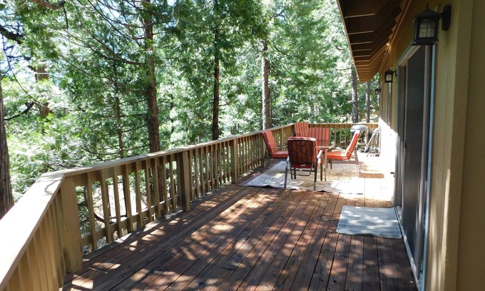 Cold Springs Cabina | The Cold Fisherman 297 4 Bedroom Cabin by Redawning