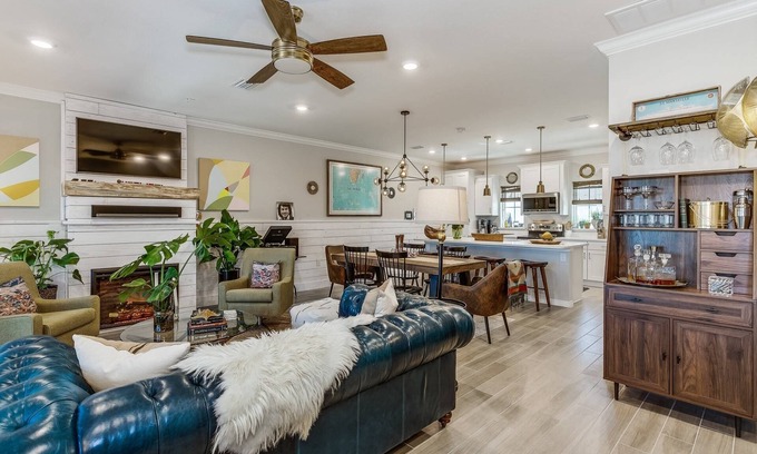 Ono Island Casa | The Commodore's Son |Perfect Couples Retreat |Stay in Style at Lost Key |Beach Club |Pools |Spa|Golf
