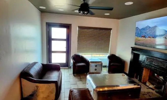 Downtown Phoenix Casa | The Compound in downtown