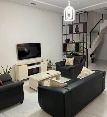 Ofin Villa | The Conservatory
