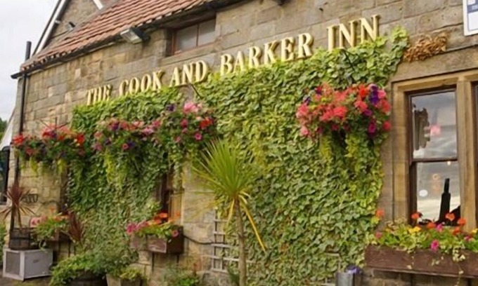 Newton on the Moor Casa | The Cook and Barker Inn