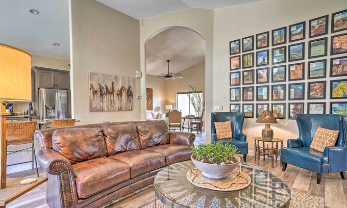 Williamson Casa | 'The Copper Bed' Home w/ Deck: 10 Mi to Dtwn