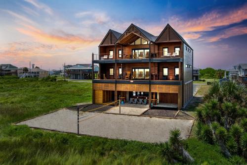 Crystal Beach Casa | The Coppertone House home