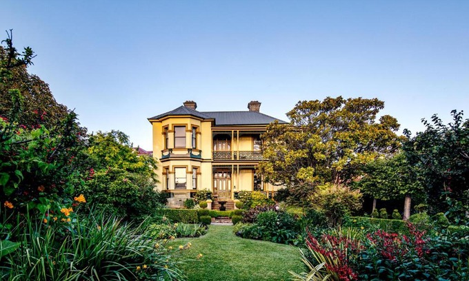 Glebe Cabina | The Corinda Collection