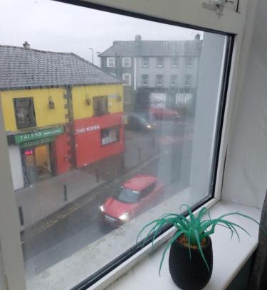 Clondra Casa | The corner house Longford town
