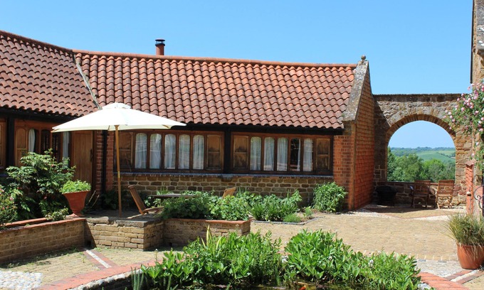Sibford Gower Cabaña | El refugio más acogedor y pintoresco para parejas, cerca de Great Tew.