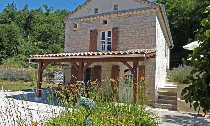 Montcuq Cabaña | "La Chênaie", alojamiento turístico de 3 estrellas para 4-6 personas, todo confort