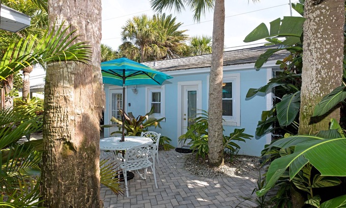 Clearwater Beach Cabaña | LA CASA - 32 pasos a la playa - Capacidad 2