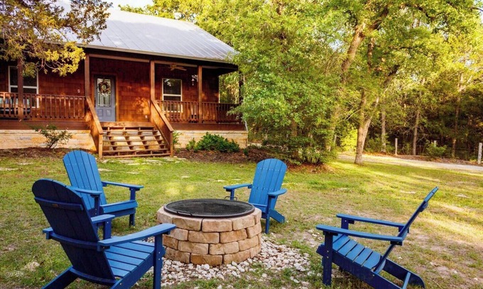 Paige Casa | Hermosa casa de campo en 32 hectáreas de bosque en Lost Pines Forest