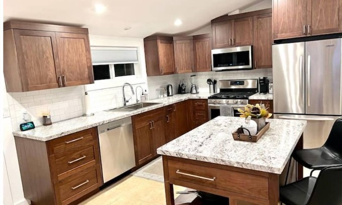 Noddin Casa | The Cottage at Harwood Farms #3462124. Also see the Bunkhouse VRBO # 4546130.