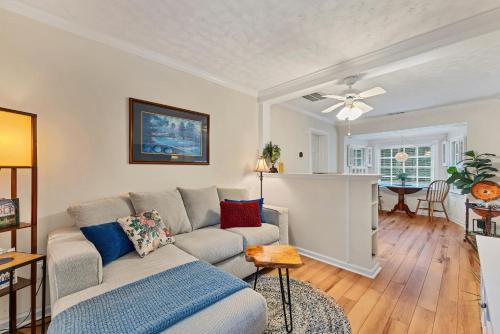 West Southern Pines Casa | The Cottage at Knollwood Manor