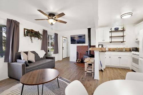 Big Bear Casa | The Cottage at Shay Meadows by Big Bear Vacations