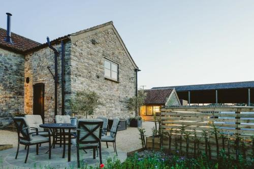 Little Stoke Casa | The Cottage- Hopewell