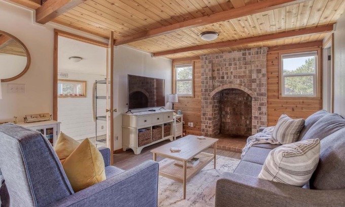 Pacific City Casa | The Cottage Keeper - Meredith Lodging