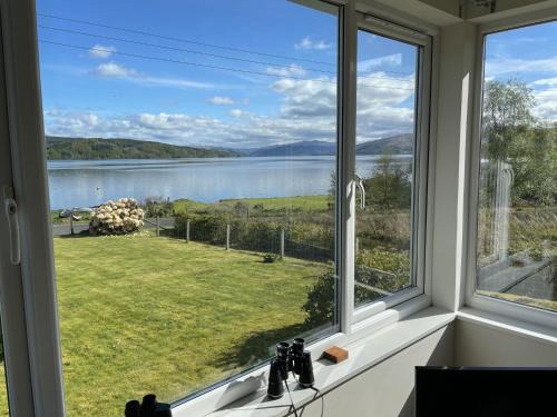 Cairndow Casa | The Cottage, overlooking Loch Fyne