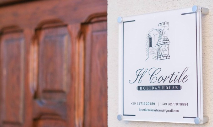 Caccamo Apartamento | The courtyard holiday house