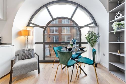 London City Centre Apartamento | The Covent Garden Collection