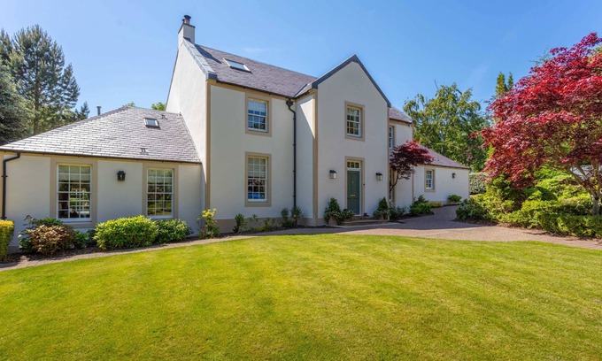 Ayr Casa | The Coyle House - Donnini Deluxe