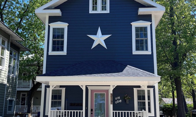 Michigan City Casa | Farmhose chic - Cottage acogedor! Capacidad para 4