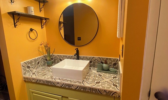 Westover Condominio | The Cozy Family Retreat, Fayetteville, Fort Liberty, Airborne Paratroopers