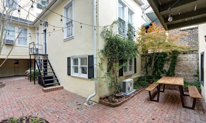 Historic Downtown Savannah Apartamento | The Cozy Jones Garden, Quaint | Historic | Quiet