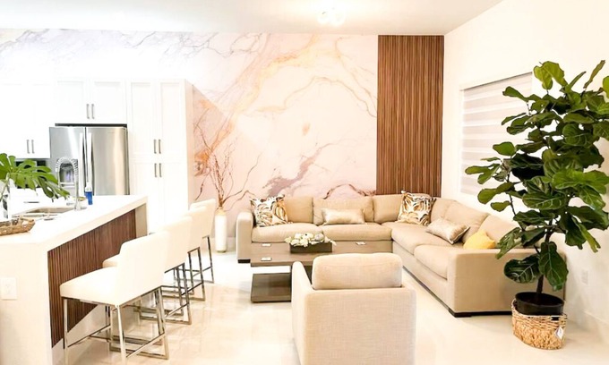 Homestead Casa | The Palm House