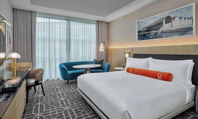 Fort Worth Cultural District Hotel | The Crescent Hotel | Superior King Room | Balcony Designed for Arts & Leisure