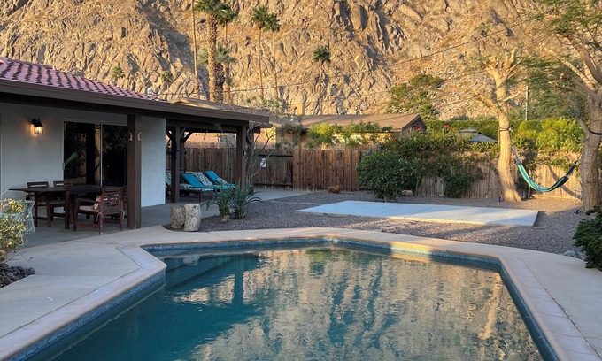 La Quinta Casa | The Crest: escapada a mitad de siglo del jardín de montaña