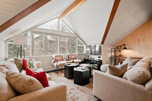 Whistler Village Apartamento | The Crest, Spacious, Central Condo, Free Parking