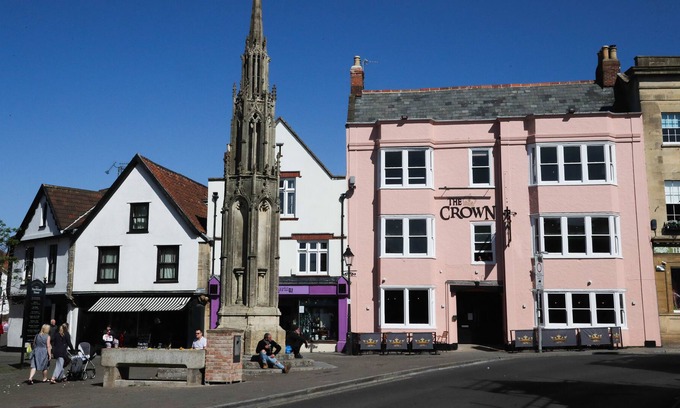 Glastonbury Hotel | The Crown Hotel