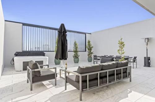 Newton Apartamento | The Cube on Upper Queen St