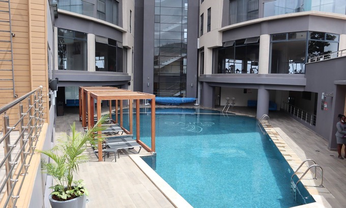 Nairobi West Apartamento | The Curve by the Park Apartments