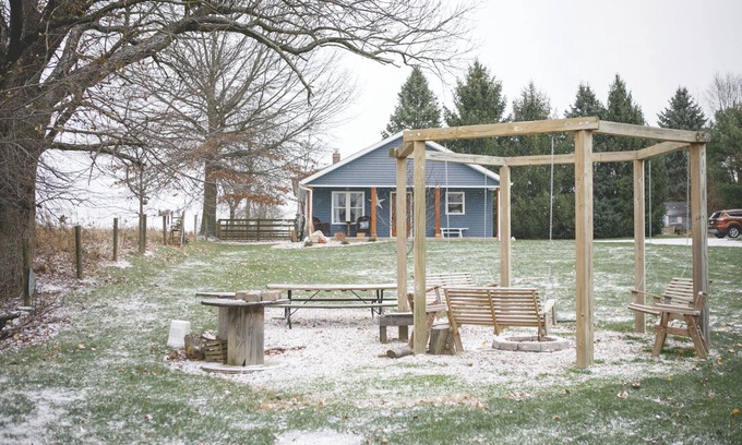 Apple Creek Casa | The Daudy Haus of Kidron