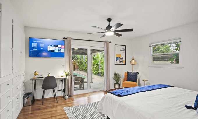 Modesto Casa | The Dazey Oasis I Pool
