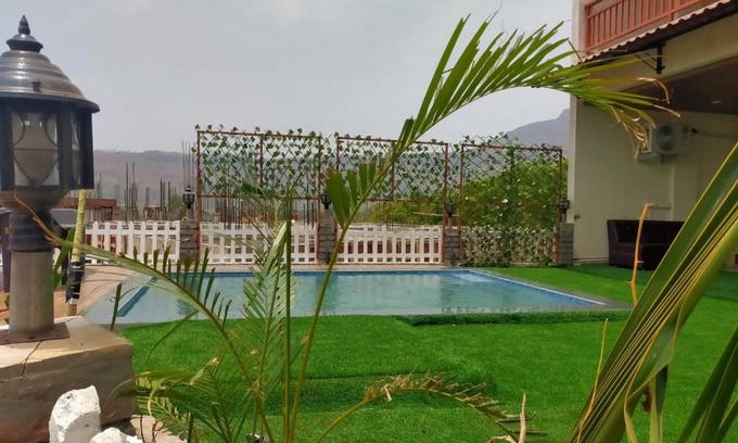Karjat Apartamento | THE DECK