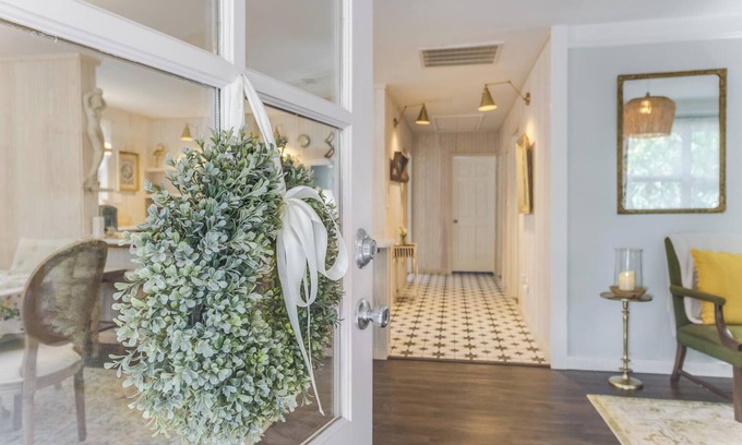 Biloxi Cabaña | The Disco Mermaid, a newly renovated retro cottage in downtown Ocean Springs.