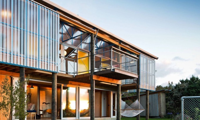 Whanganui Casa | 'The Dogbox' Architectural home in Central Whanganui.