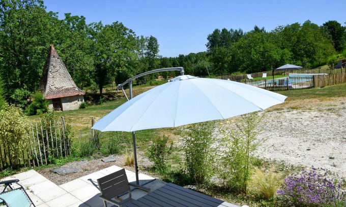 Saint-Aulaye-Puymangou Casa | El Domaine de La Vallade.