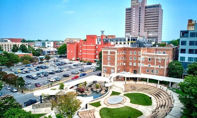 Winston - Salem Apartamento | The Downtown Moxie!
