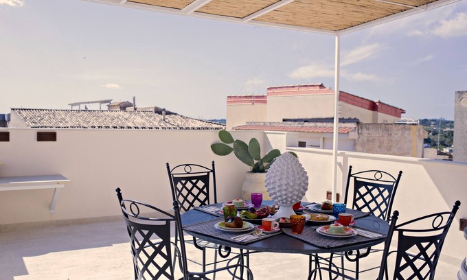 Noto Historic Centre Casa | The Dwelling under the Stars