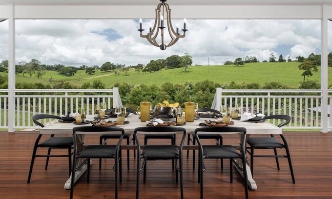 Maleny Casa | The Easton at Maleny - Hamptons Countryside Retreat