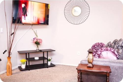 Sandy Springs Apartamento | The Easy Access 2Br2bts kingbed apt with 4 beds sleeps 5