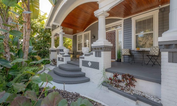Ybor City Casa | "The Eclectic"- Fenced In|Fire Pit|Grill